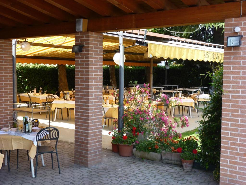 Albergo Villa Eva Costermano Bagian luar foto