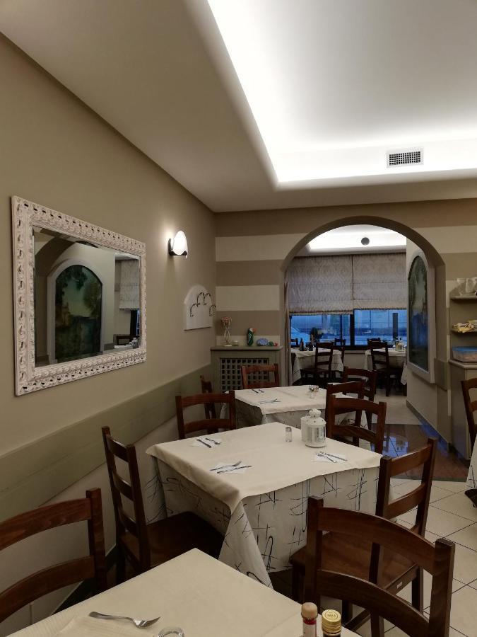 Albergo Villa Eva Costermano Bagian luar foto